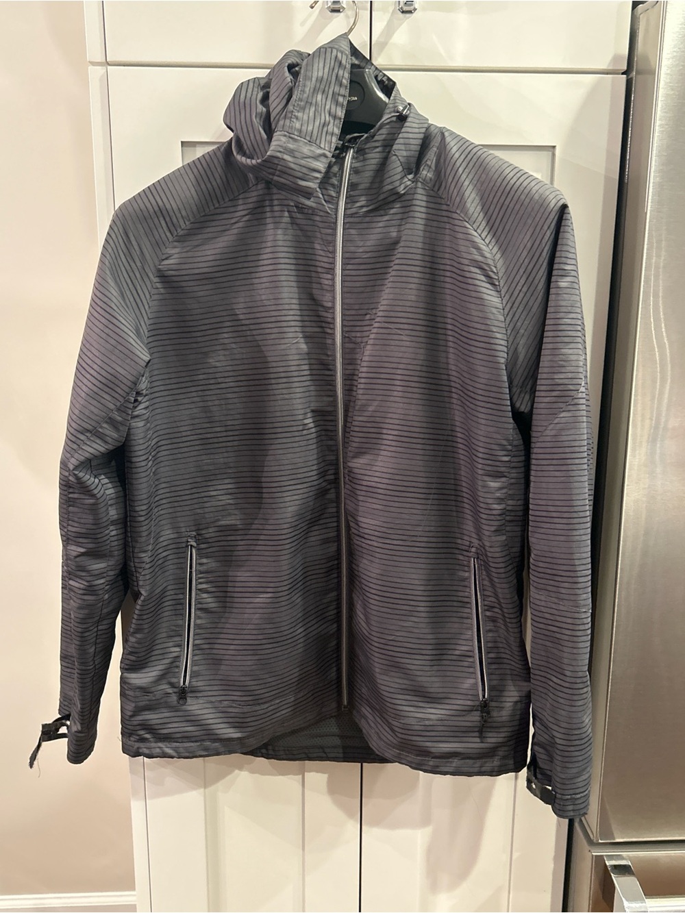 Nike Men's Black & Gray Striped Performance Techwear Jacket
